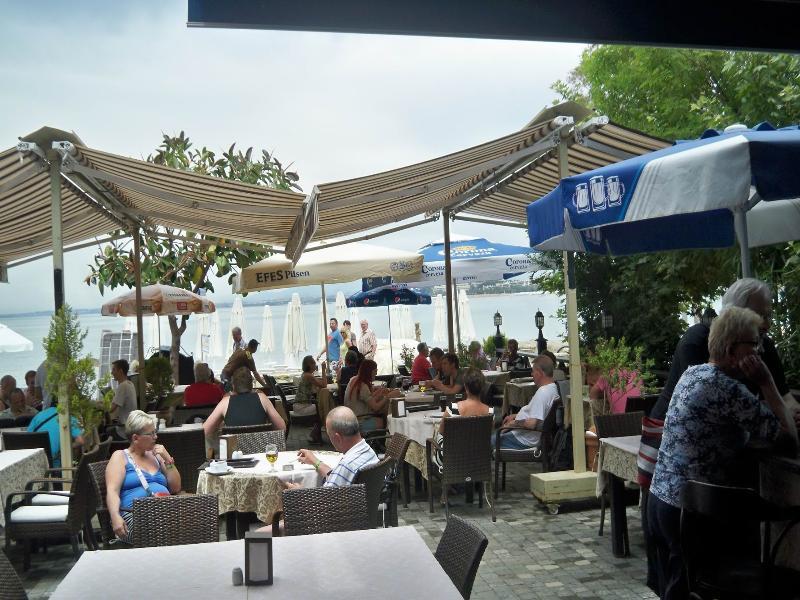 Leda Beach Hotel Side Exterior foto