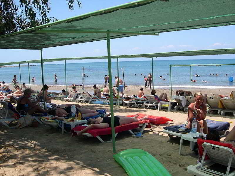 Leda Beach Hotel Side Exterior foto
